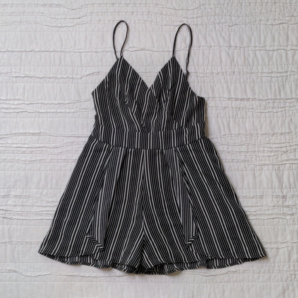 ⭐Sleeveless romper